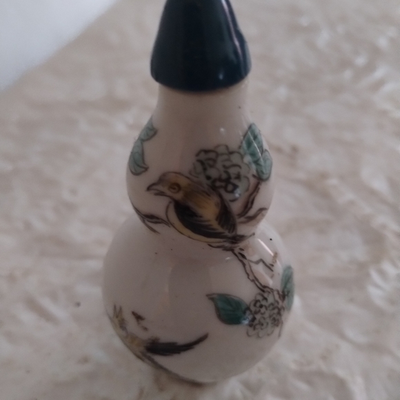 Antique Hand Painted Chinese Snuff Jar - Picture 3 of 4